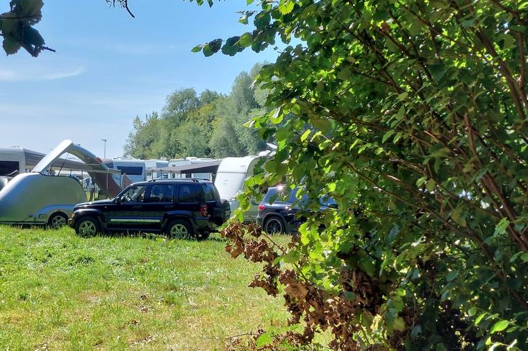 Des gens du voyage se sont installés sans autorisation au Nautisport