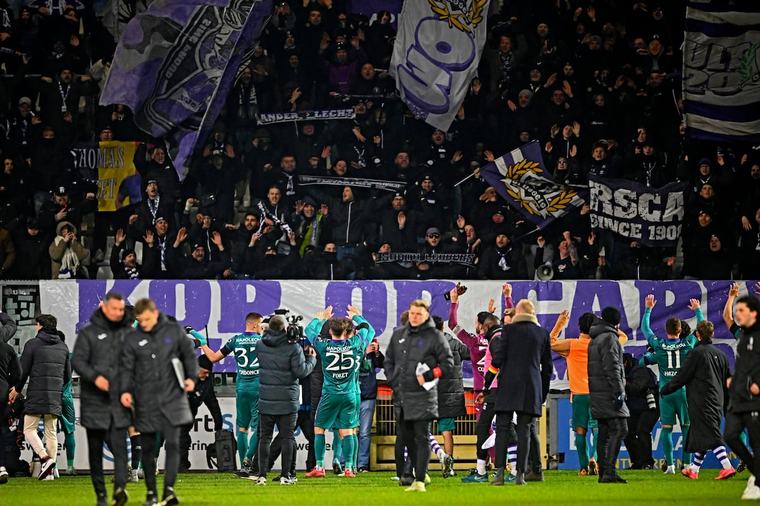 "Jusqu’à 43 % pour la catégorie moins chère": la colère des ultras d’Anderlecht face à l’augmentation des tickets en Europa League