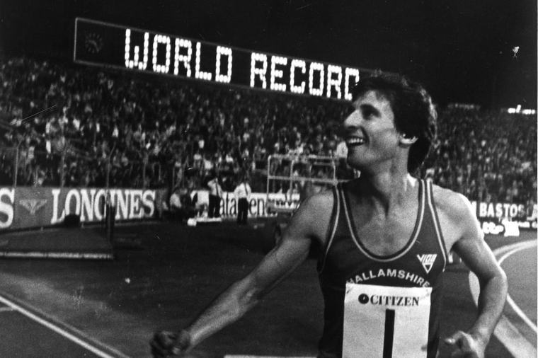 Les 50 grands moments du Mémorial Ivo Van Damme (1977-1986) : Sebastian Coe offre le premier record du monde (1/5)