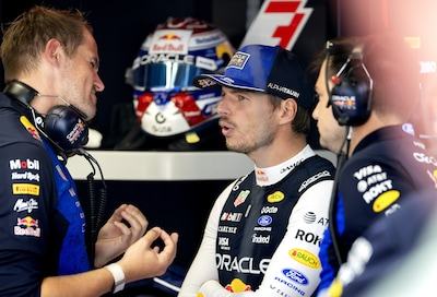 “Alsof ik op ijs rijd”: Max Verstappen klaagt alweer over auto, George Russell snelste in tweede training