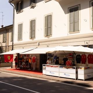 Op zoek naar de Kimi-koorts in Monza: ‘Die jongen is een tovenaar’