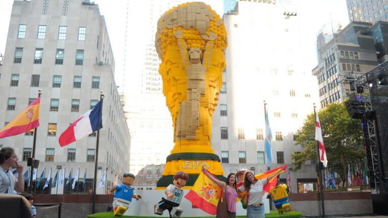 Lego-omzet stijgt met 21 procent dankzij de ‘kidult’-markt en WK voetbal