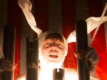 Een profeet, een circus en een vleugje waanzin in theatervoorstelling ‘The Truthful’