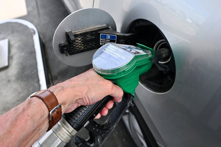 L’essence n’avait plus été aussi chère depuis juillet 2022