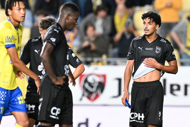 ”C’est une tache noire”, “Un match sans” : Edward Still et Nolan Gillot ne tournaient pas autour du pot après la défaite de la RAAL à Saint-Trond