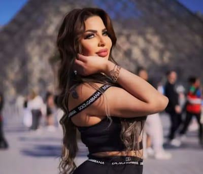 Populaire Egyptische tv-presentatrice en elf anderen krijgen doodstraf vanwege drugshandel