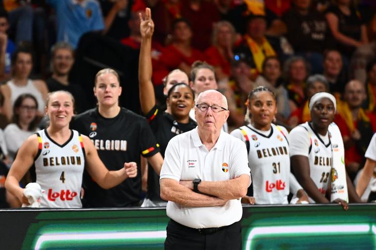 Mike Thibault, le coach des Belgian Cats, refuse d’anticiper les scénarios : “Nous aborderons le match contre Porto Rico comme le premier”
