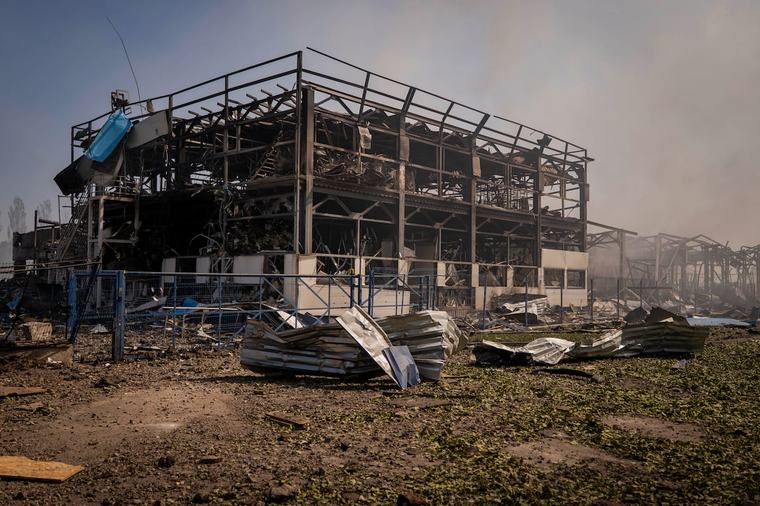 La Russie dit préparer des "frappes massives" contre le "secteur énergétique" de l'Ukraine