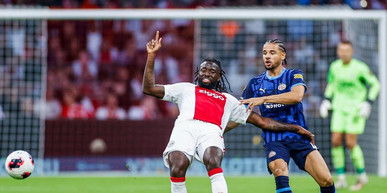 Veel lof voor Arokodare: "Laat je op een bepaalde manier spelen"