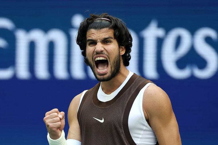 US Open: Alcaraz et Pegula gagnent sans convaincre, Sabalenka et Medvedev filent en huitièmes