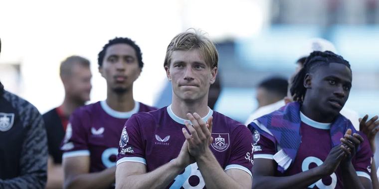 Raakt Hayen zijn spits kwijt? 'Flemming wil naar de Premier League'
