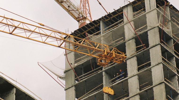 Bouwsector loopt risico op recessie in 2027, waarschuwt CRB