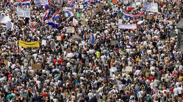 Croatie : des dizaines de milliers de manifestants contre le stockage de déchets toxiques