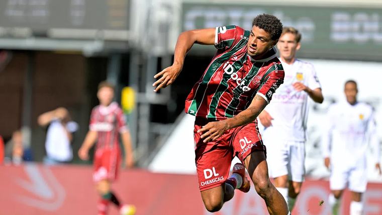 'Fenerbahçe toont interesse in Zulte Waregem-spits Anosike Ementa'