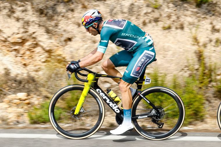 Masterclass de la Visma sur la Vuelta : Wout van Aert s’impose sur la 13e étape après un magnifique travail d’équipe (VIDÉO)
