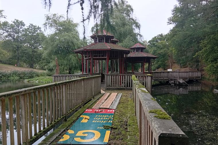 Le Domaine de Chevetogne en débat : “Le ponton qui s’effondre, c’est la goutte d’eau qui fait déborder le vase”