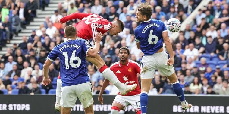 Pijnlijke uitglijder voor Sammens en Tielemans, fraaie goal in de 96e minuut