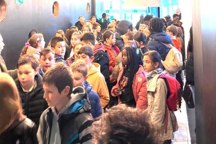 Comment la ville de Charleroi veut tester l'idée d'un pass culture en 2026 avant de l'étendre à tout son réseau d'écoles