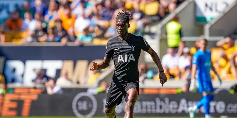 Concurrentie voor Lavia? 'Bissouma biedt zichzelf aan bij Chelsea'