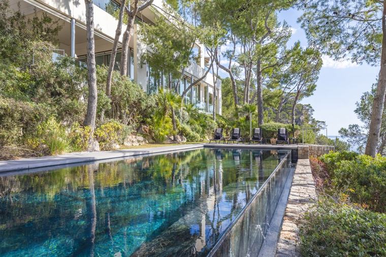 Jusqu’à 113 000 euros/m² : où se trouvent les biens en bord de mer les plus chers d’Europe ?