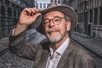 EXCLUSIEF. Peter De Roover (N-VA), Kamervoorzitter en verloofde van Els van Doesburg: “Uiteraard zijn wij geprivilegieerd, maar ook voor ons is ouderschap hard werken”