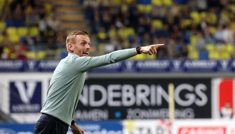 Still baalt na zware nederlaag: "Supporters moeten zonder trots naar huis"
