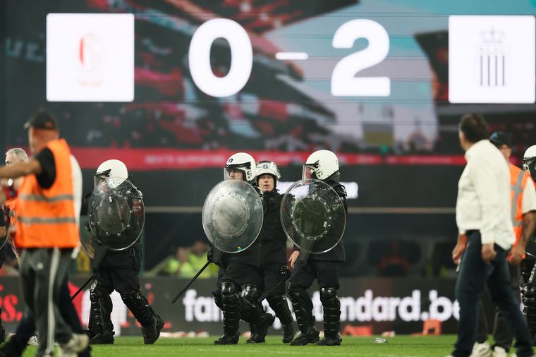 Jupiler Pro League - Charleroi ontvangt Cercle Brugge in leeg stadion na ontspoorde "Choc Wallon" vorig seizoen