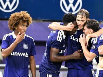 Anderlecht knoopt weer met overwinning aan tegen hekkensluiter Kortrijk
